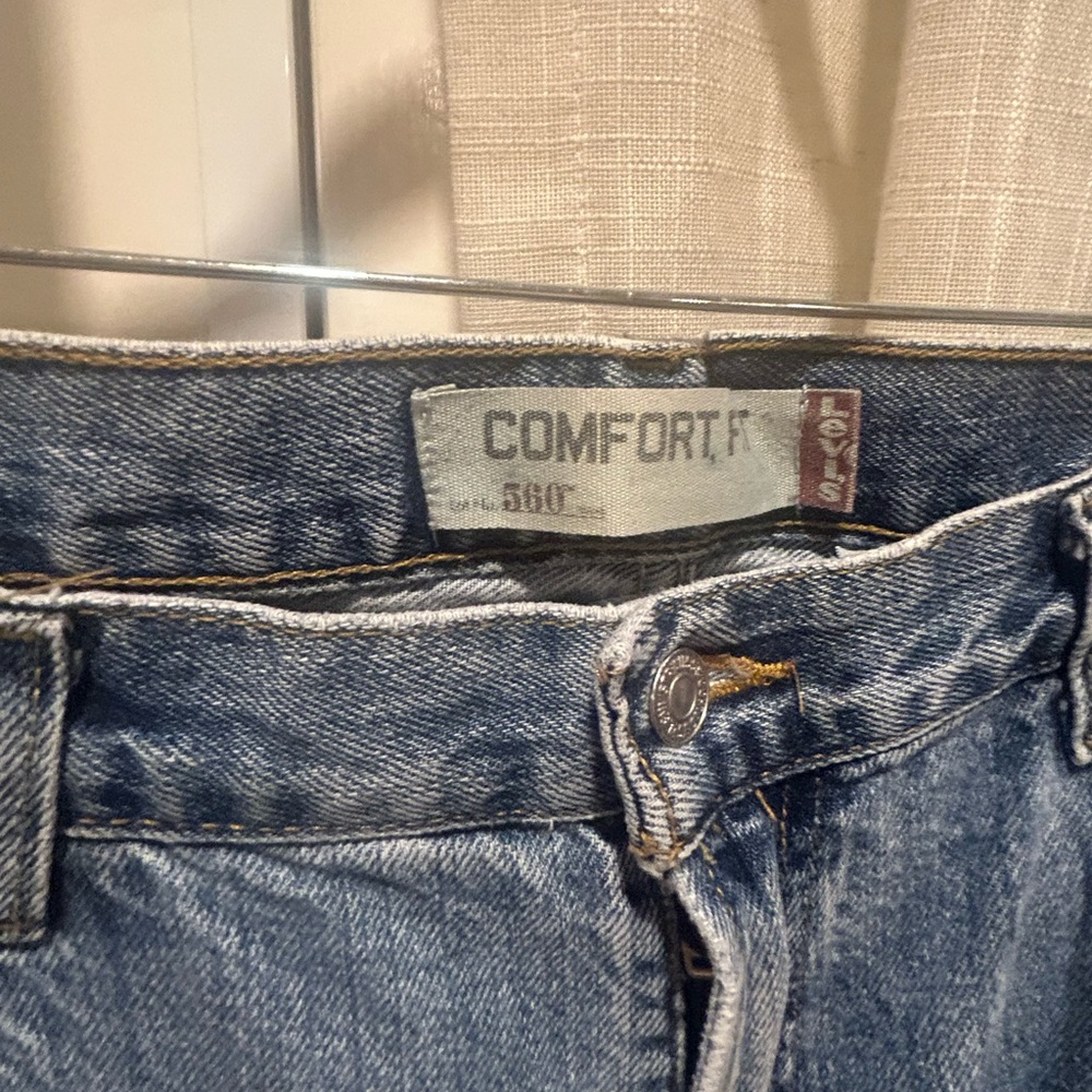 Men’s Comfort fit Levi Jeans 38x30. EUC Vintage - Picture 9 of 11